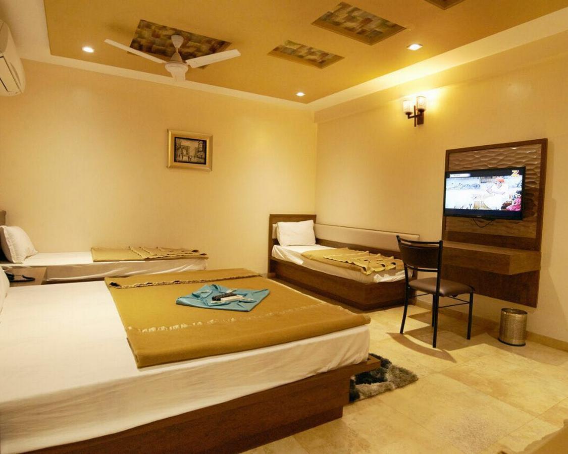 Hotel Sai Suraj Park Shirdi Bagian luar foto