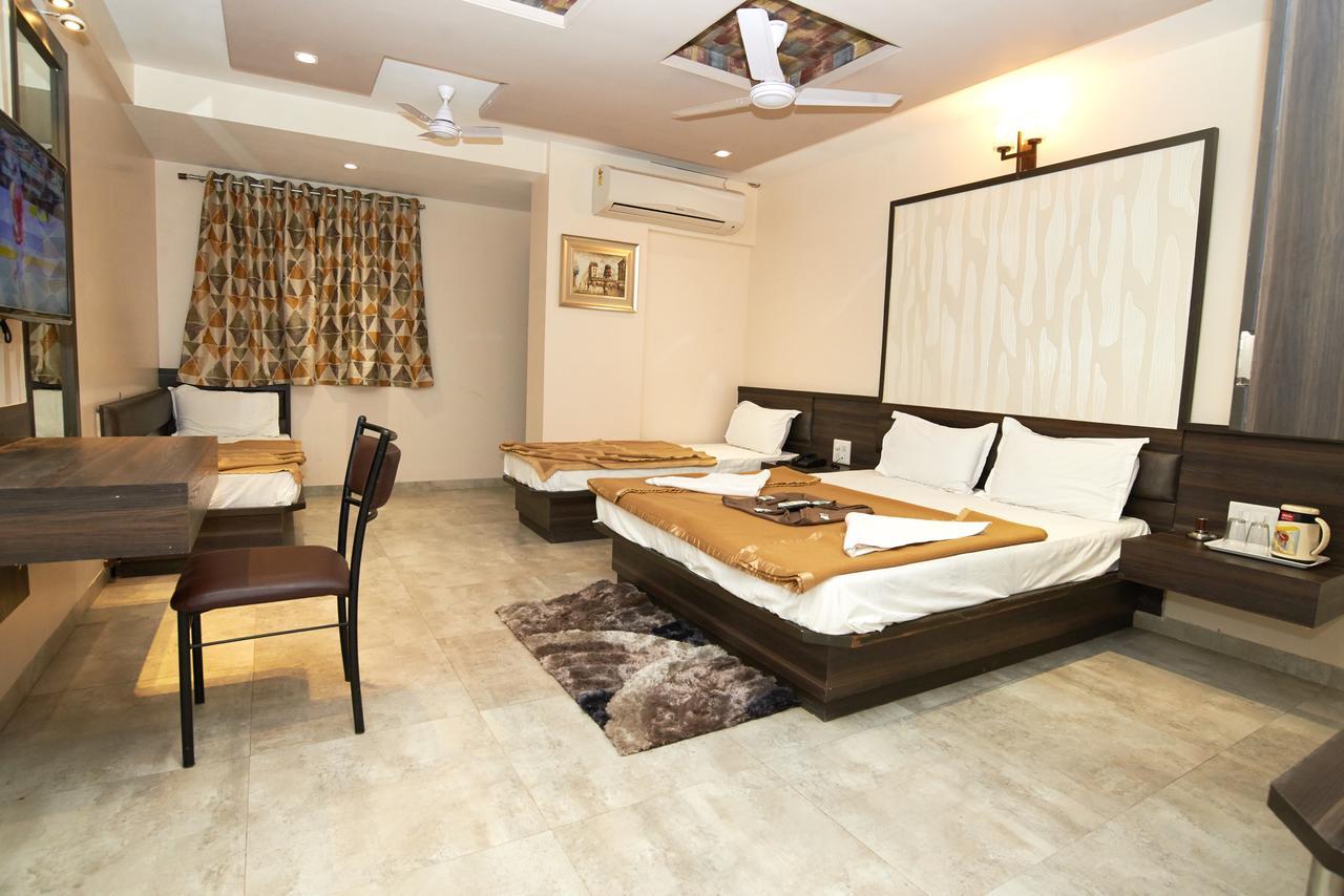Hotel Sai Suraj Park Shirdi Bagian luar foto