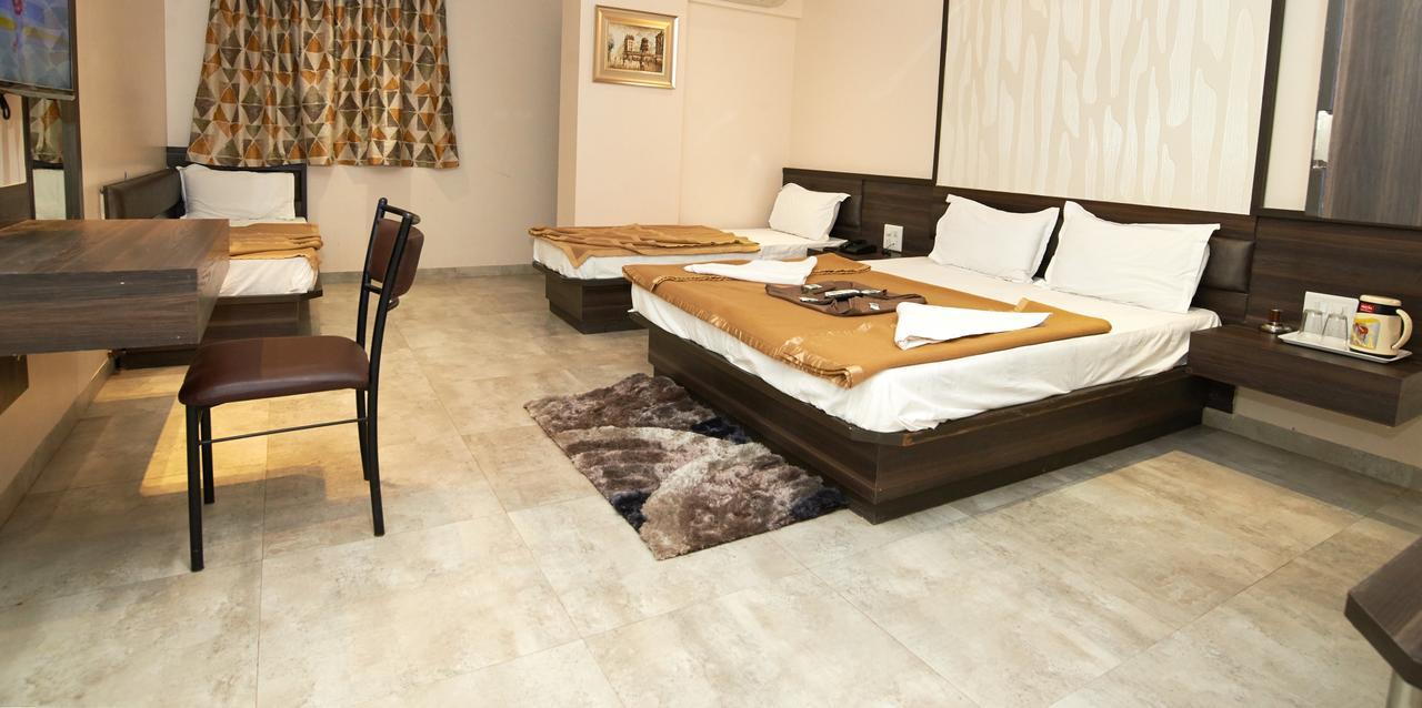 Hotel Sai Suraj Park Shirdi Bagian luar foto