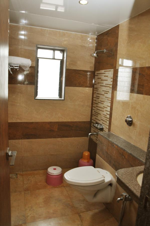 Hotel Sai Suraj Park Shirdi Bagian luar foto