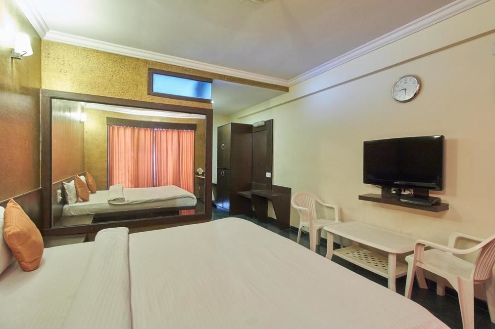Hotel Sai Suraj Park Shirdi Bagian luar foto
