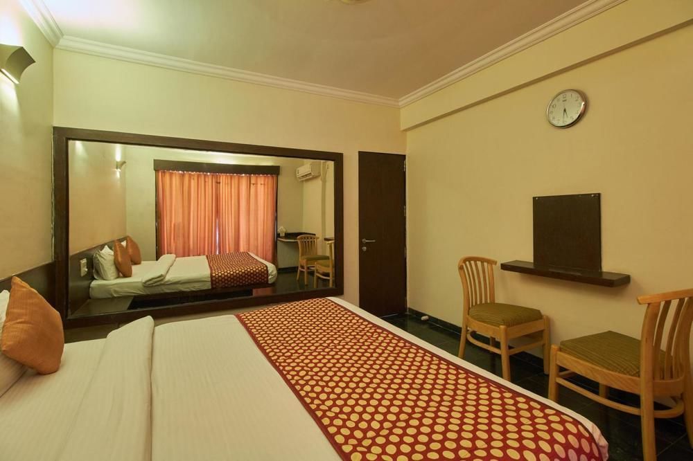 Hotel Sai Suraj Park Shirdi Bagian luar foto